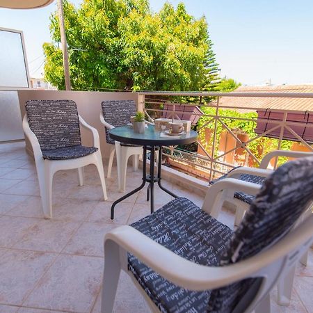 Smile Sea Apartment Kalamata Luaran gambar