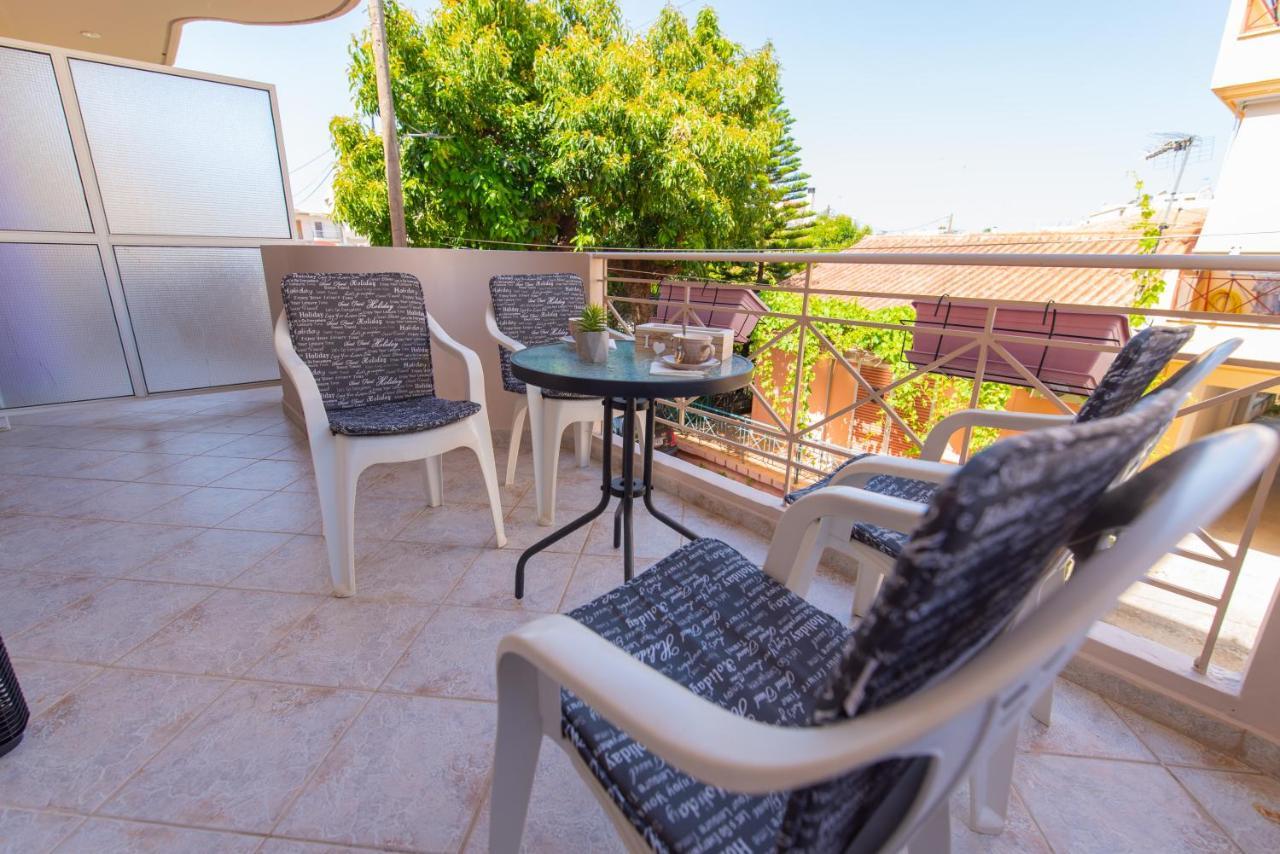 Smile Sea Apartment Kalamata Luaran gambar