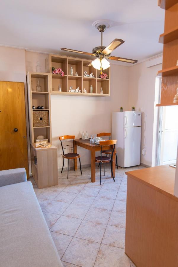 Smile Sea Apartment Kalamata Luaran gambar